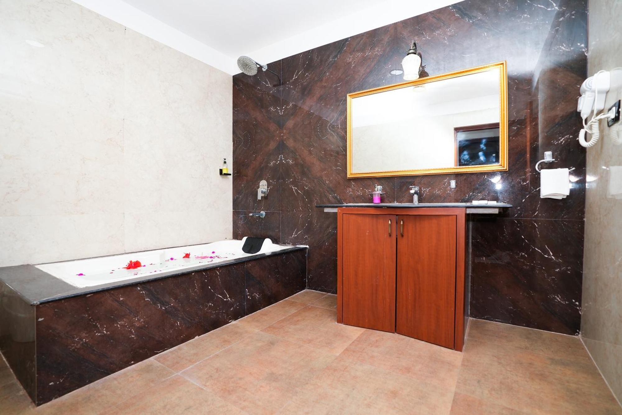 Maangarh Resorts Udaipur Exterior photo